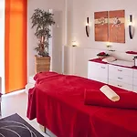 Ahornhof 3*