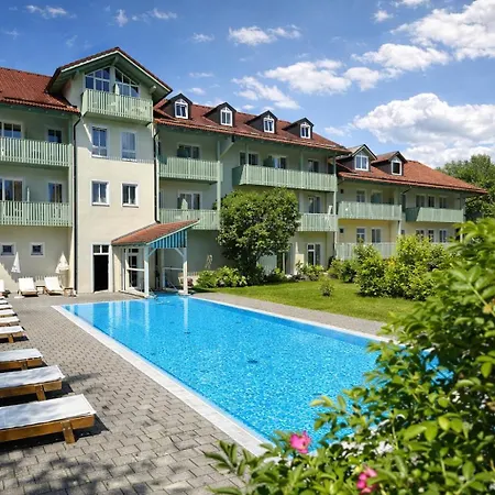 Ahornhof 3*