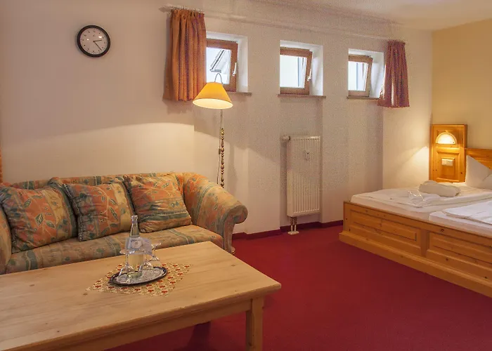 Hotel Ahornhof 3*