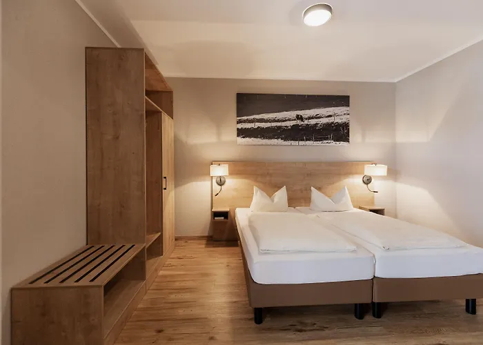Hotel Ahornhof 3*